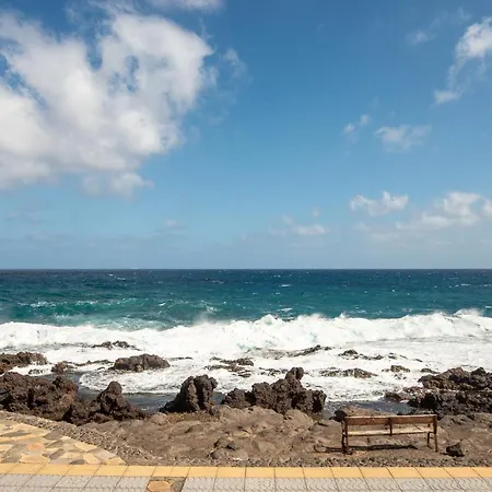 Family Near Ocean 펜션 텔데